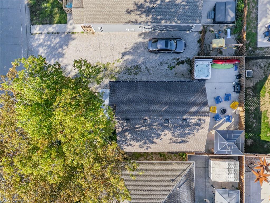 10 Queens Avenue Property Photo 35