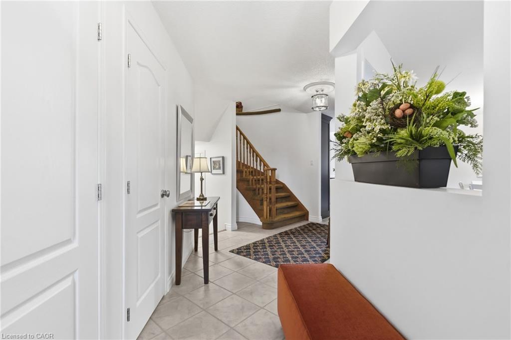 64 Redfern Avenue Property Photo 5