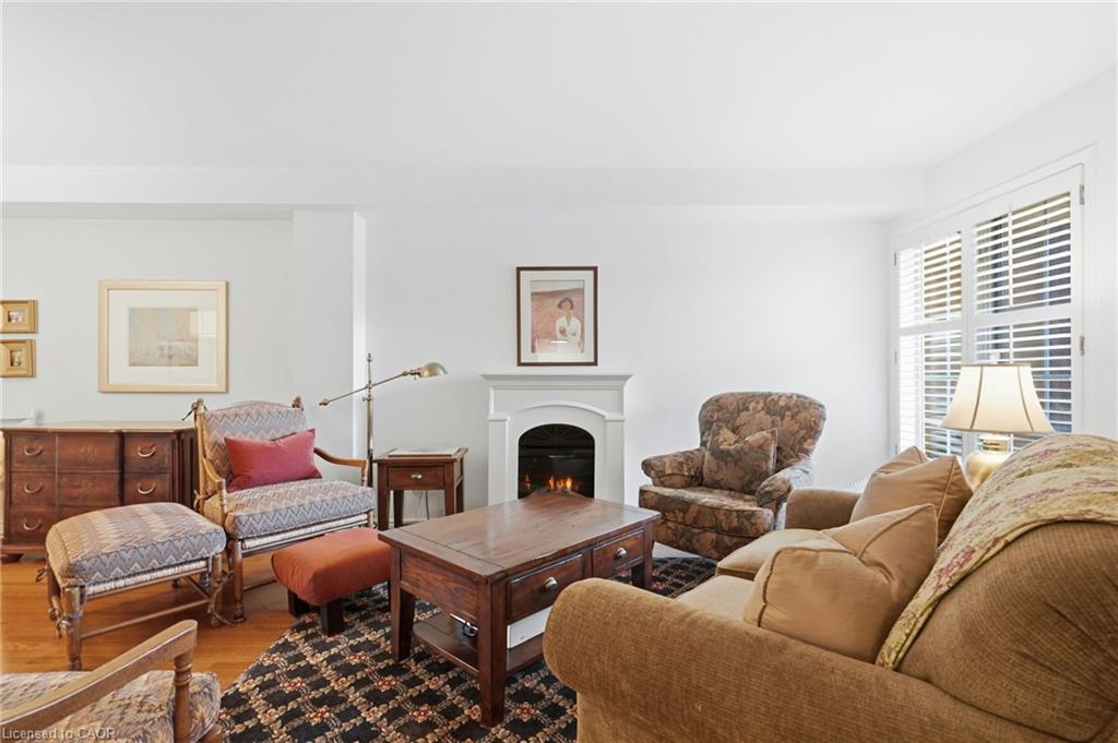 64 Redfern Avenue Property Photo 8