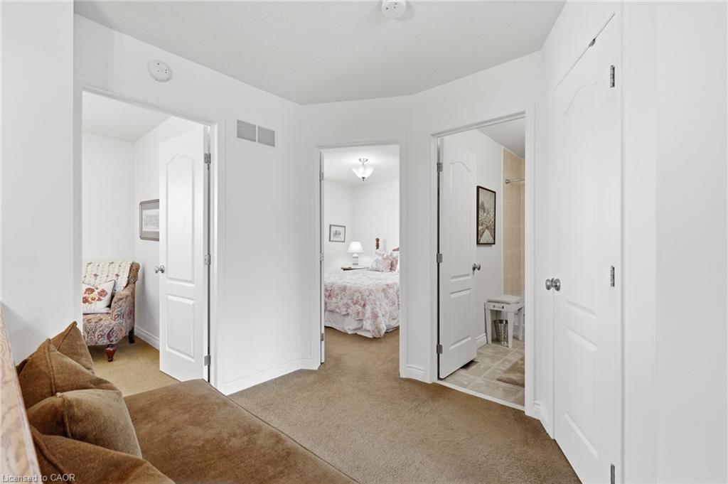 64 Redfern Avenue Property Photo 24