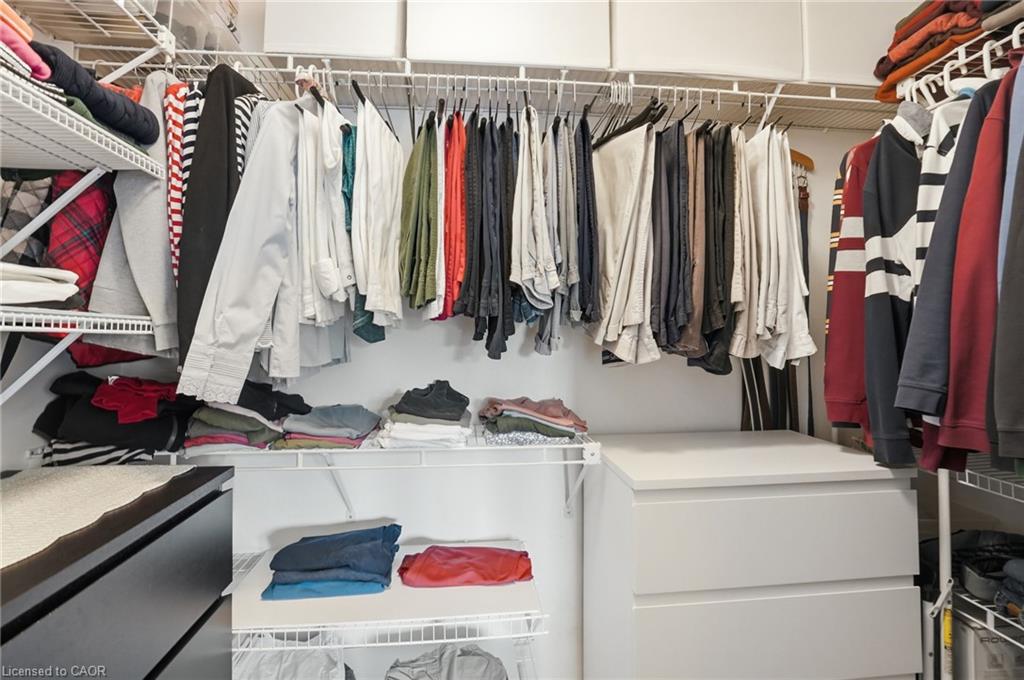 64 Redfern Avenue Property Photo 33