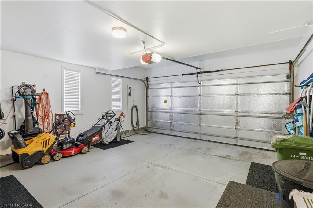 64 Redfern Avenue Property Photo 37