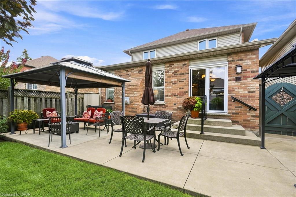 64 Redfern Avenue Property Photo 42