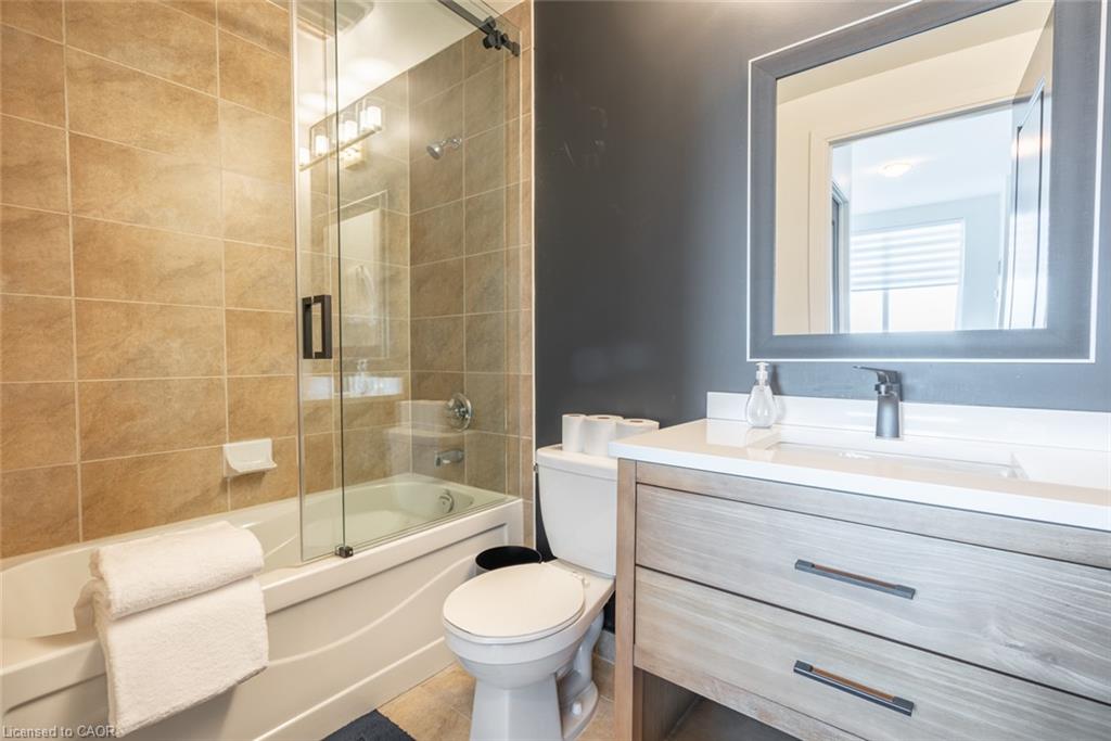 330 Burnhamthorpe Road W Property Photo 31