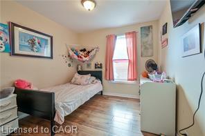 139 Balsam Avenue S Property Photo 11