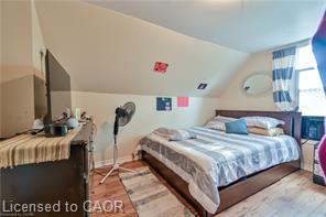139 Balsam Avenue S Property Photo 19