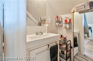 139 Balsam Avenue S Property Photo 21