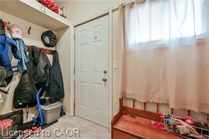 139 Balsam Avenue S Property Photo 22