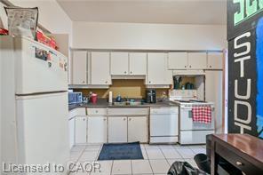 139 Balsam Avenue S Property Photo 23