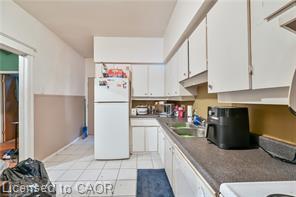 139 Balsam Avenue S Property Photo 24