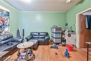 139 Balsam Avenue S Property Photo 27