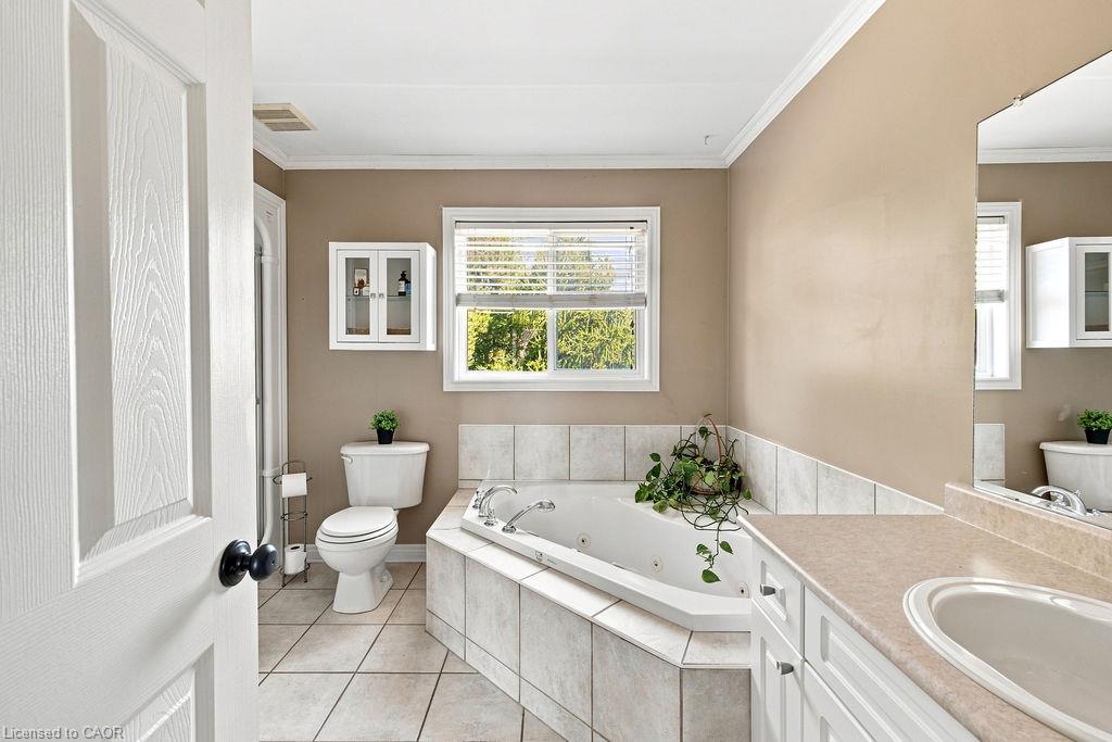 3999 Azalea Crescent Property Photo 26