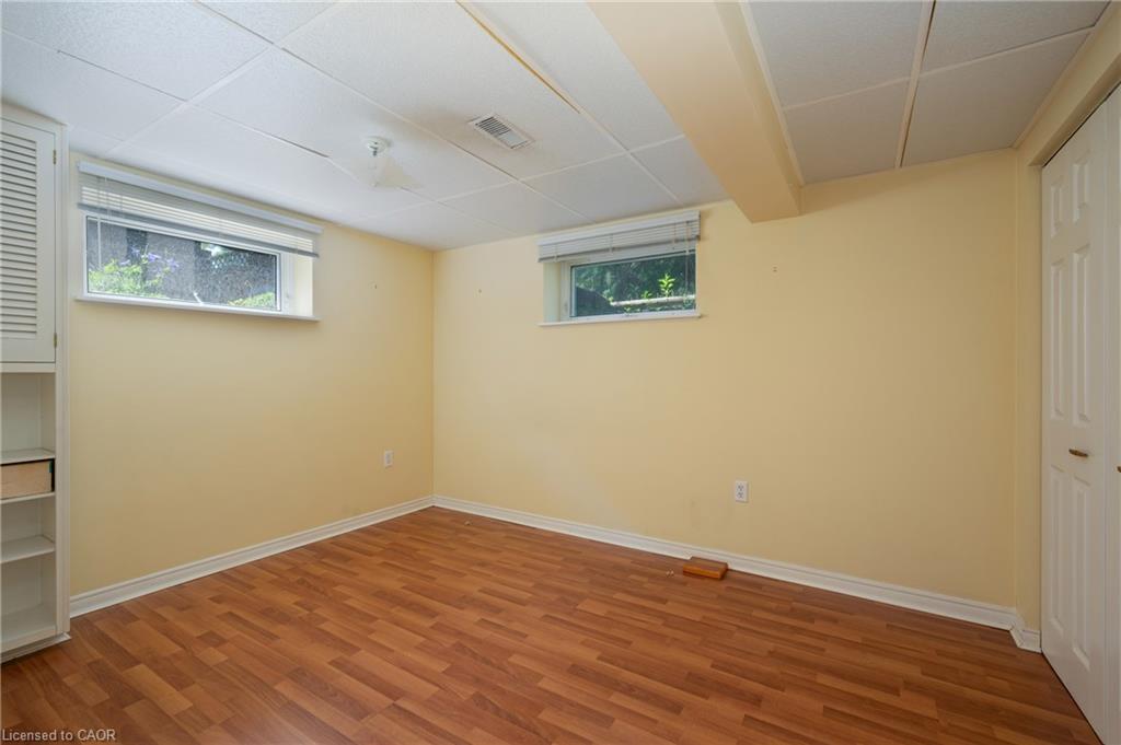 1304 Avon Crescent Property Photo 18