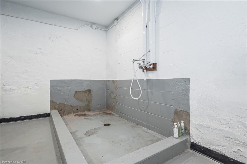 202-19 Guelph Avenue Property Photo 36