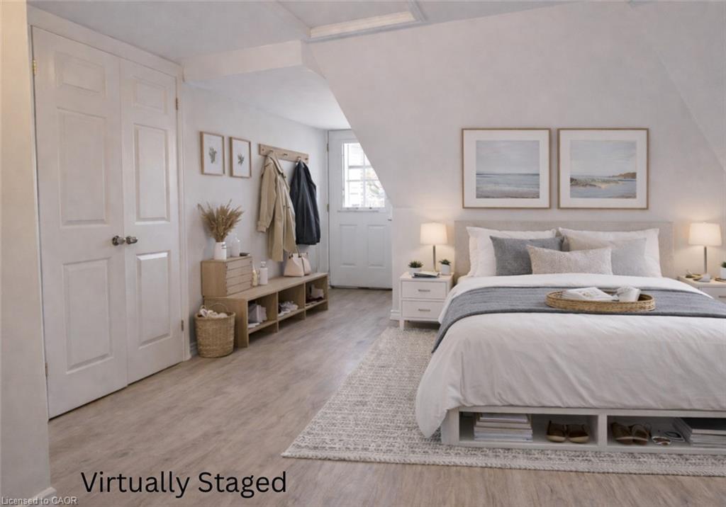 76 Wentworth Street S Property Photo 31