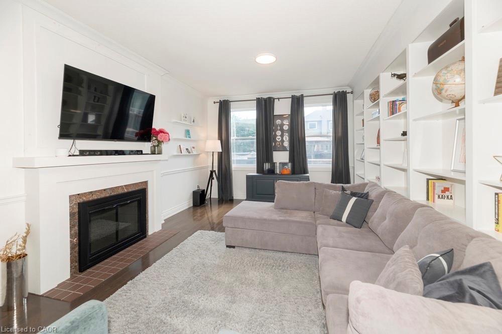 77 Leander Street Property Photo 4