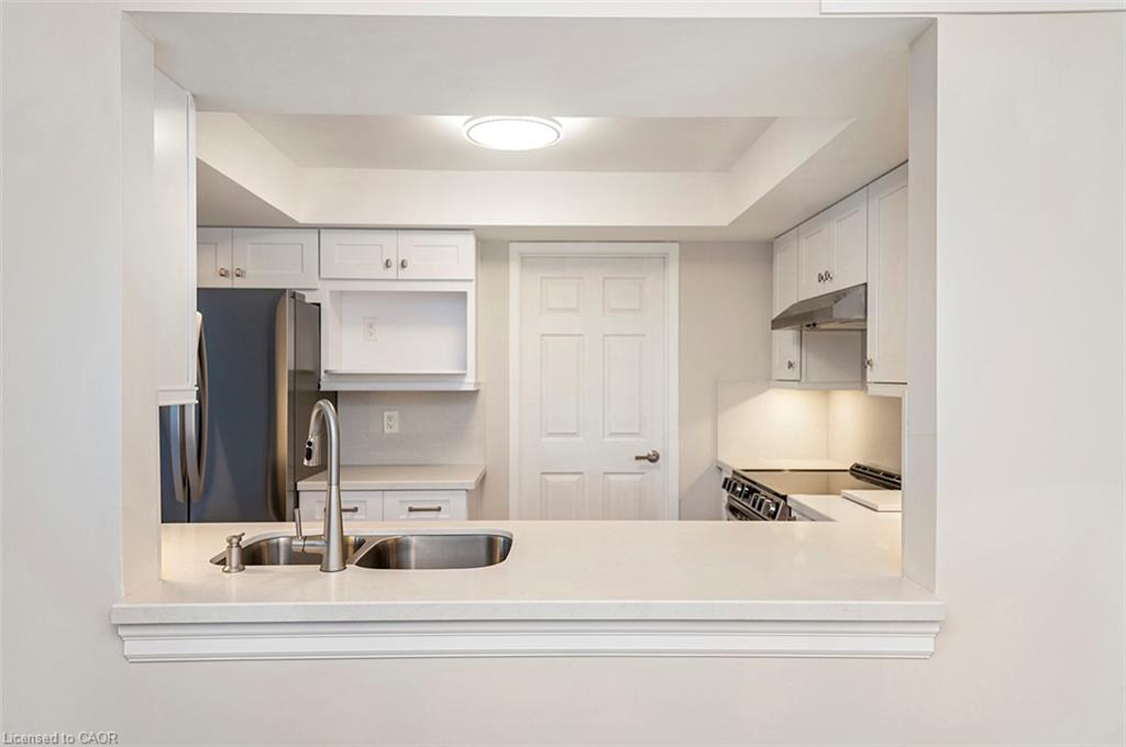 B405-216 Plains Road W Property Photo 10