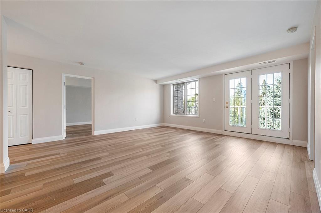 B405-216 Plains Road W Property Photo 11