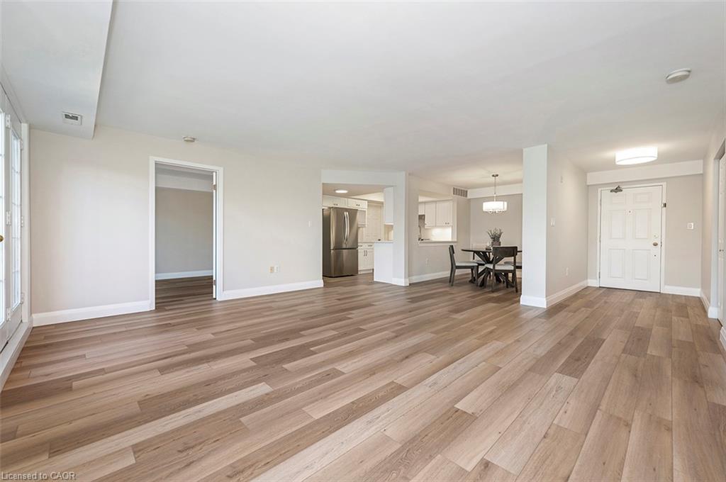 B405-216 Plains Road W Property Photo 14