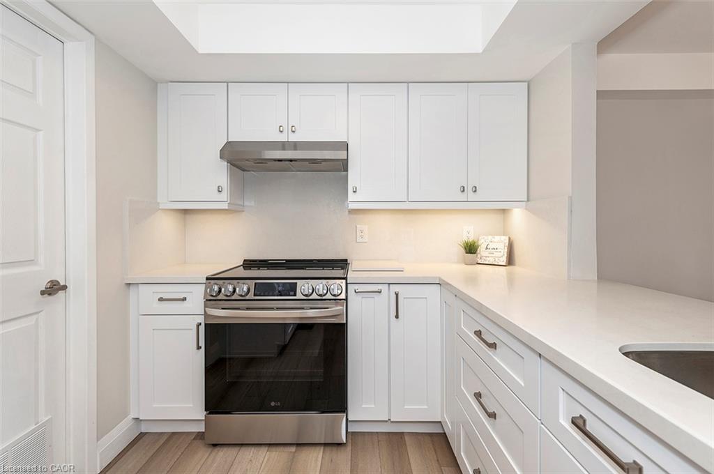 B405-216 Plains Road W Property Photo 18