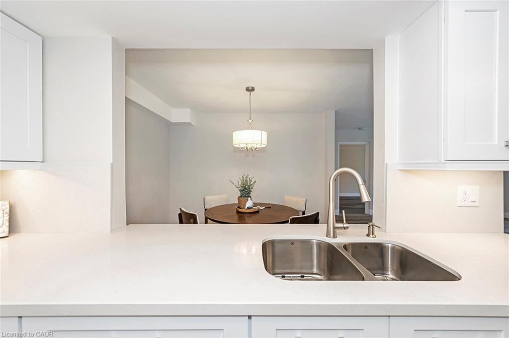 B405-216 Plains Road W Property Photo 21