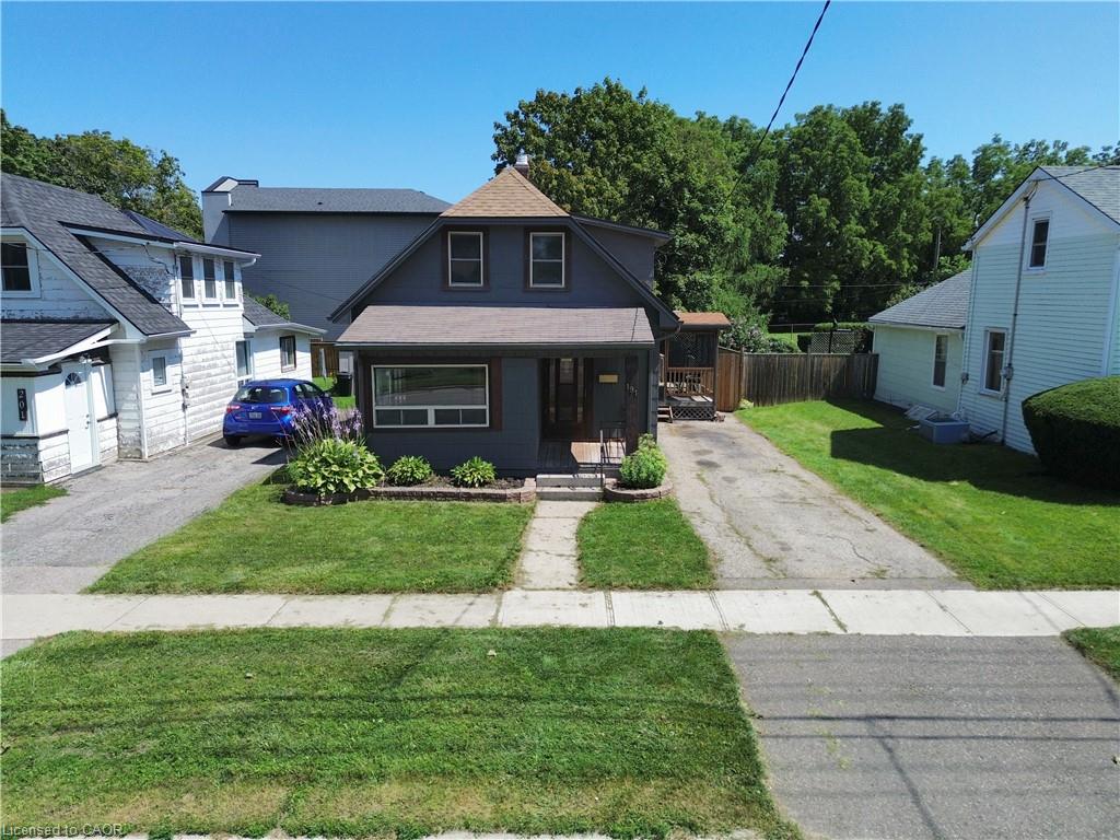 191 Queen Street N Property Photo 2