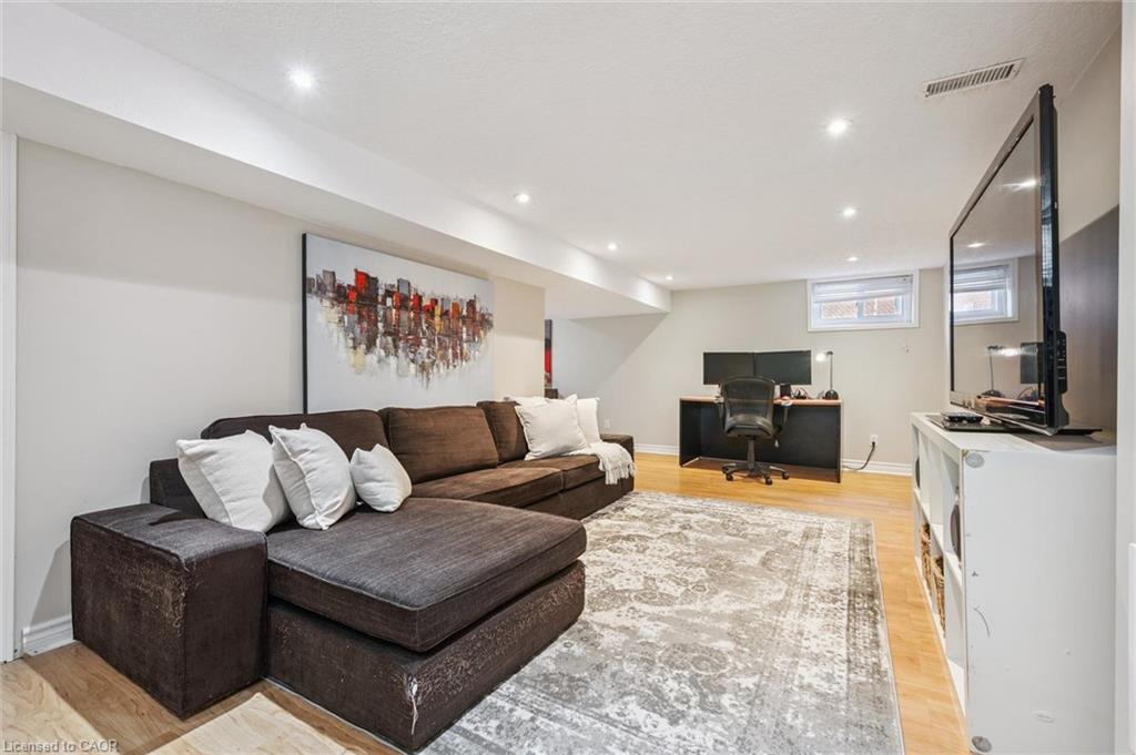 103 William Street Property Photo 26