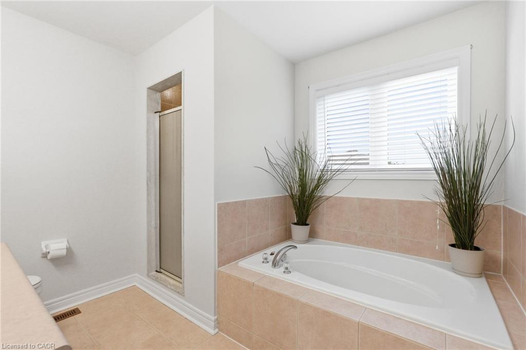 2241 Glazebrook Circle Property Photo 30
