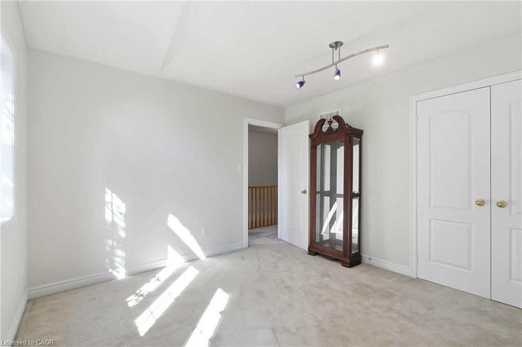 2241 Glazebrook Circle Property Photo 37
