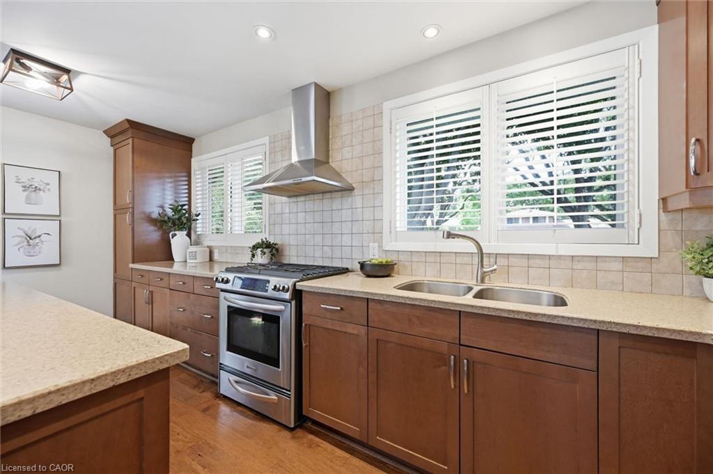 3430 Regal Road Property Photo 10