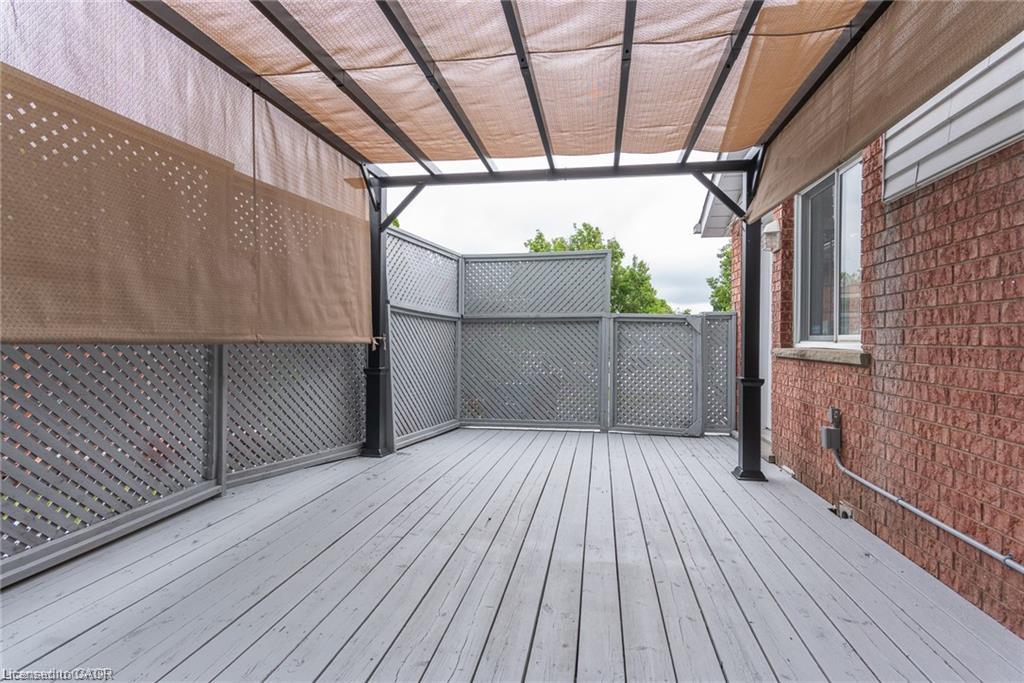 B-629 Settlersfield Court Property Photo 43