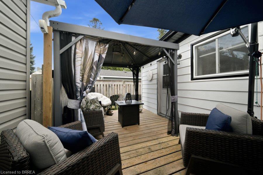 11 Esther Street Property Photo 27