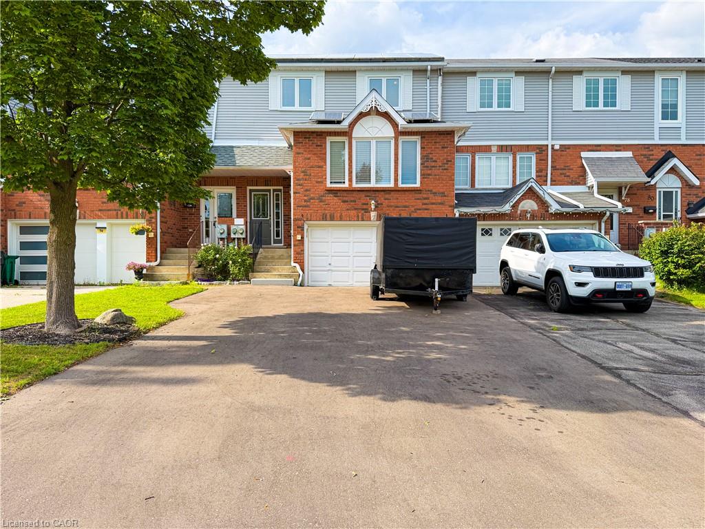 76 Fairgreen Close Property Photo 1