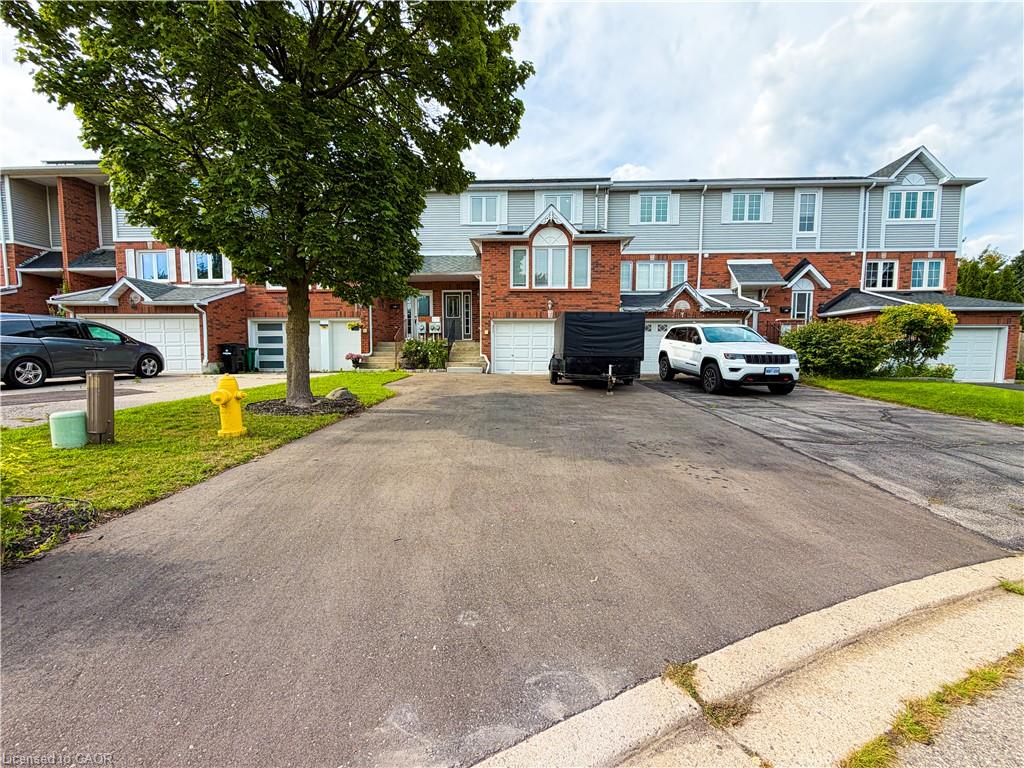 76 Fairgreen Close Property Photo 4