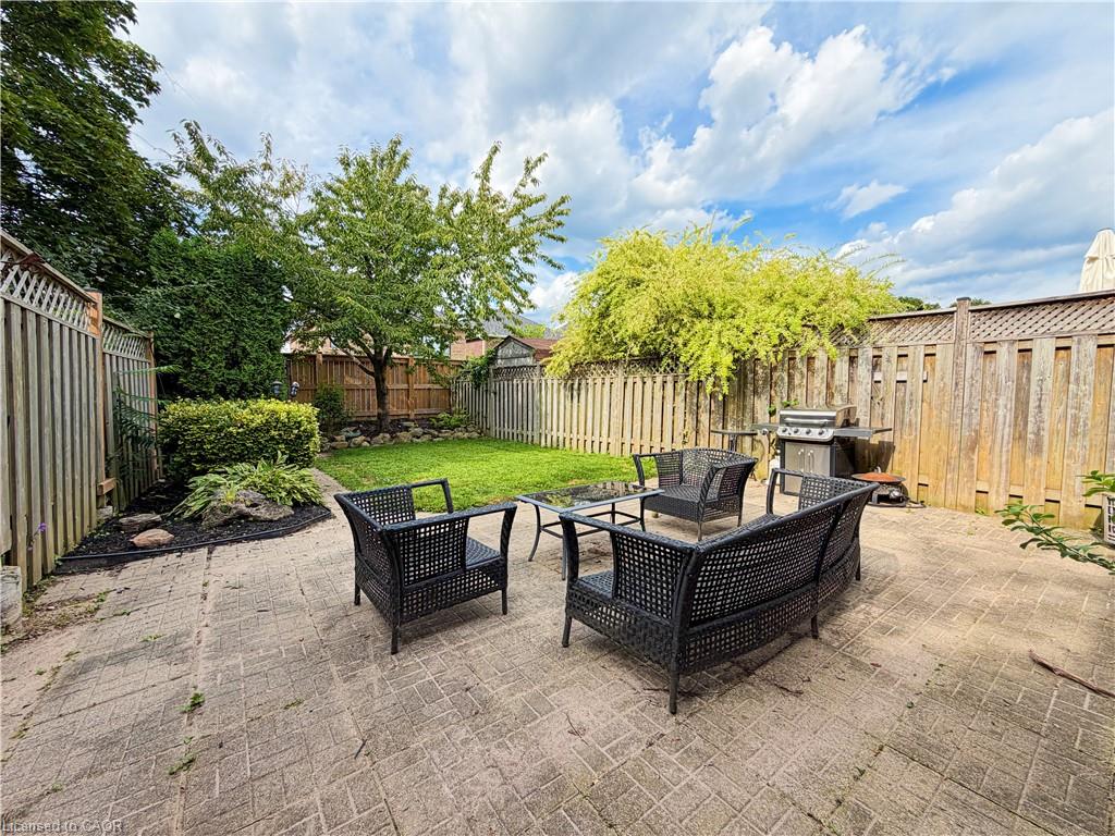 76 Fairgreen Close Property Photo 35