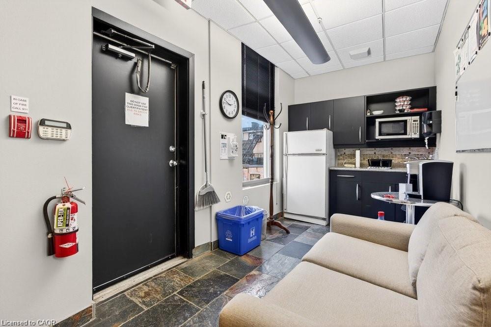 14 Duke Street Property Photo 12