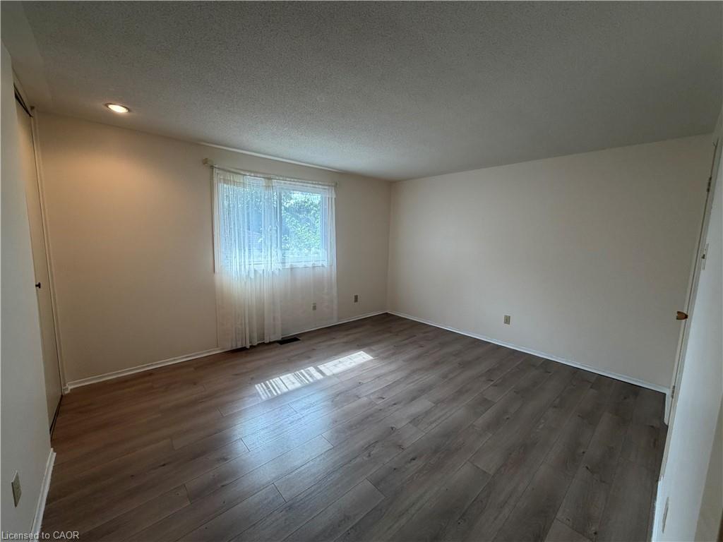 148 Pepperwood Crescent Property Photo 13