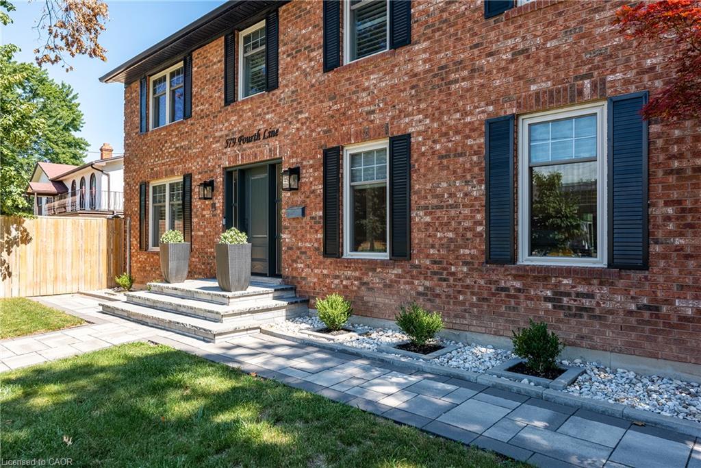 579 Fourth Line Property Photo 4