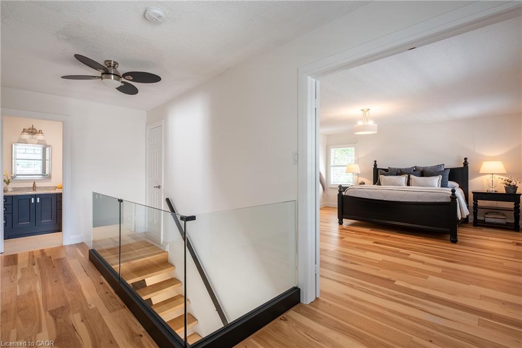 579 Fourth Line Property Photo 22