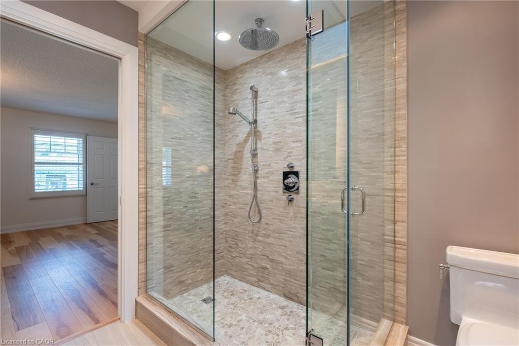 579 Fourth Line Property Photo 26