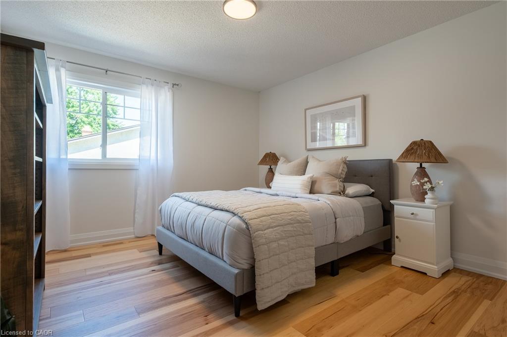 579 Fourth Line Property Photo 27