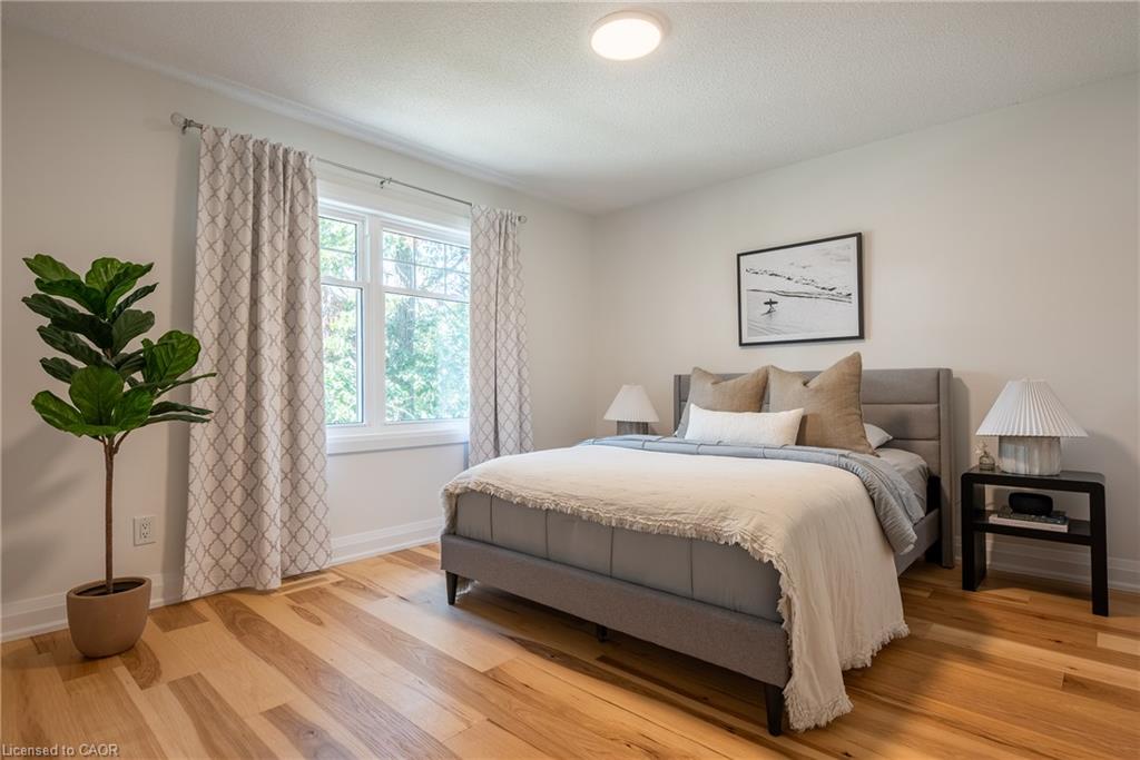 579 Fourth Line Property Photo 28