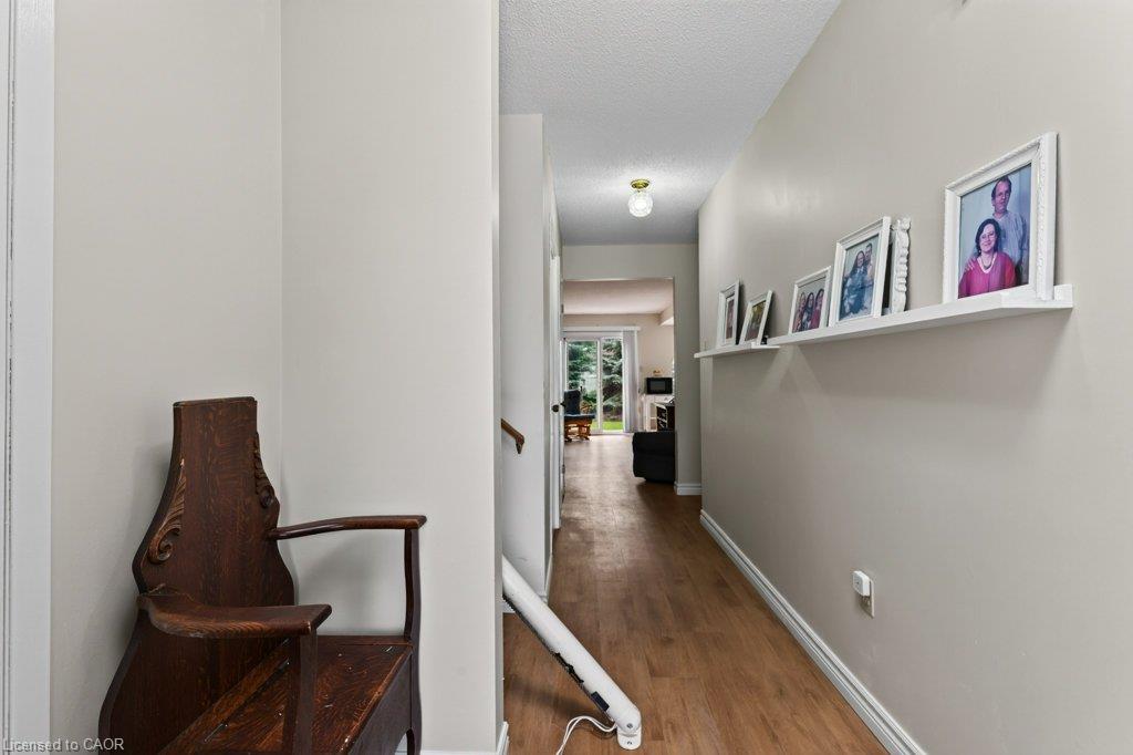 10-5006 Friesen Boulevard Property Photo 5