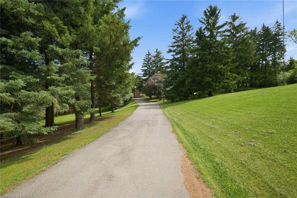 1598 Highway No 6 Property Photo 4