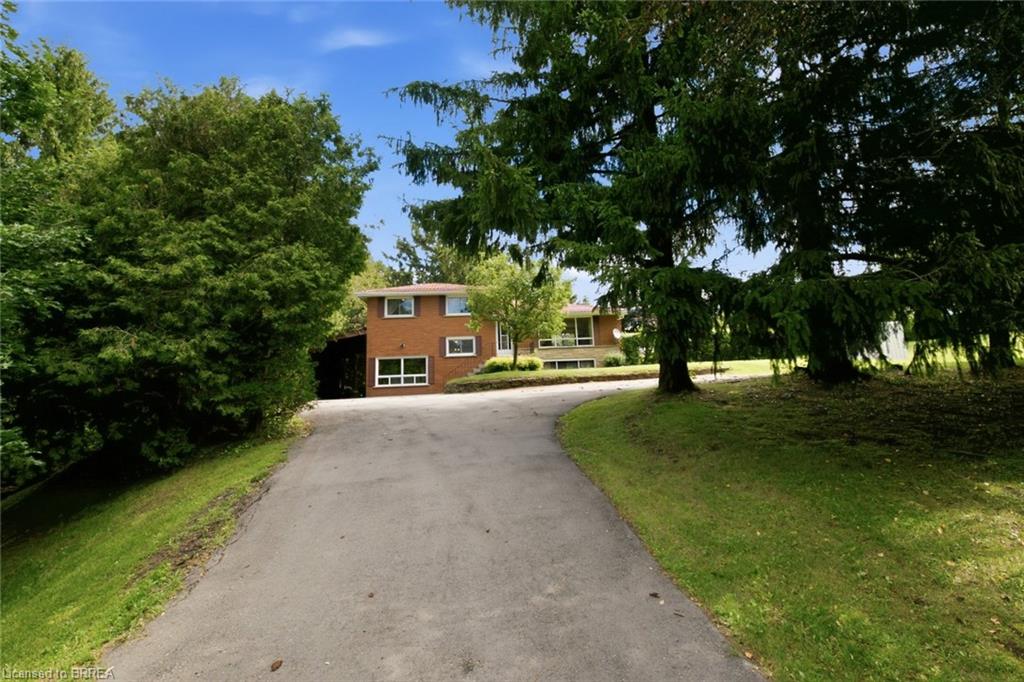 1598 Highway No 6 Property Photo 5