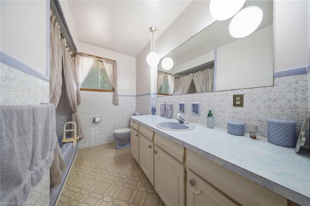 1598 Highway No 6 Property Photo 21