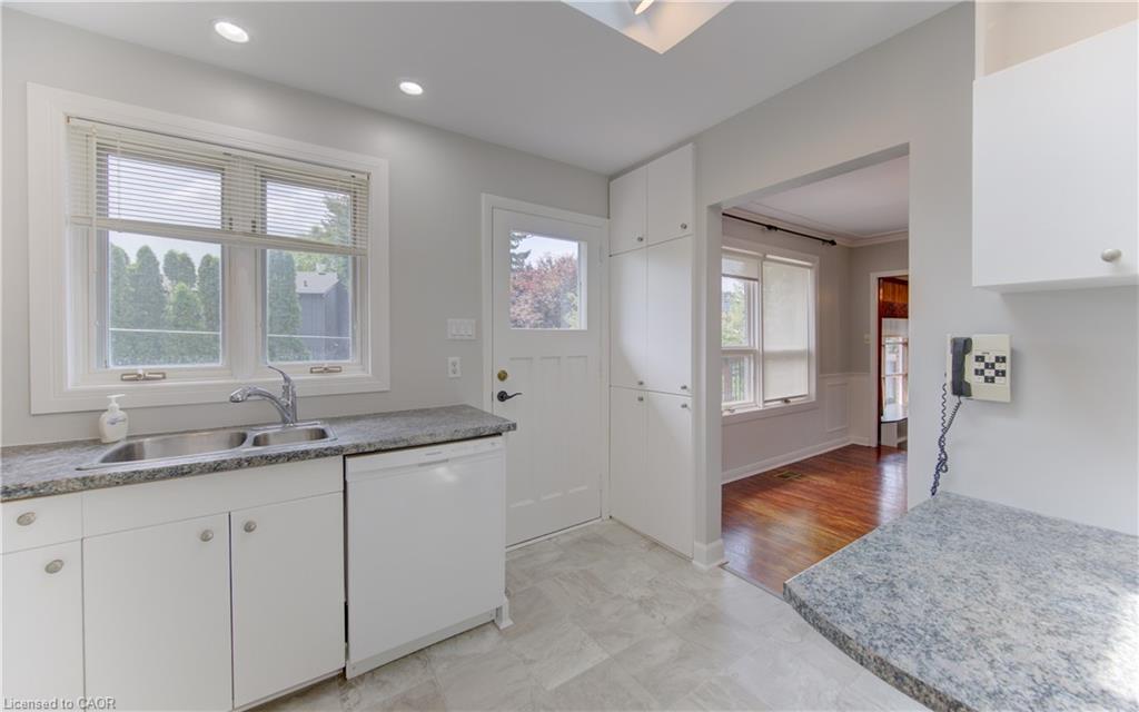 139 Trafalgar Avenue Property Photo 9