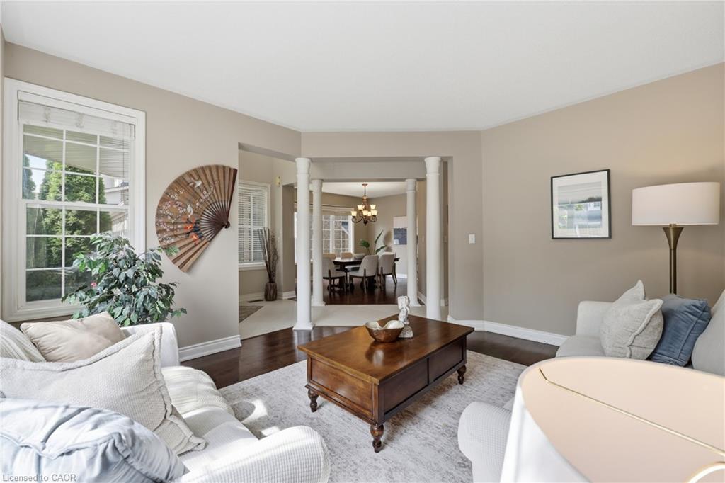 2295 Glazebrook Circle Property Photo 10