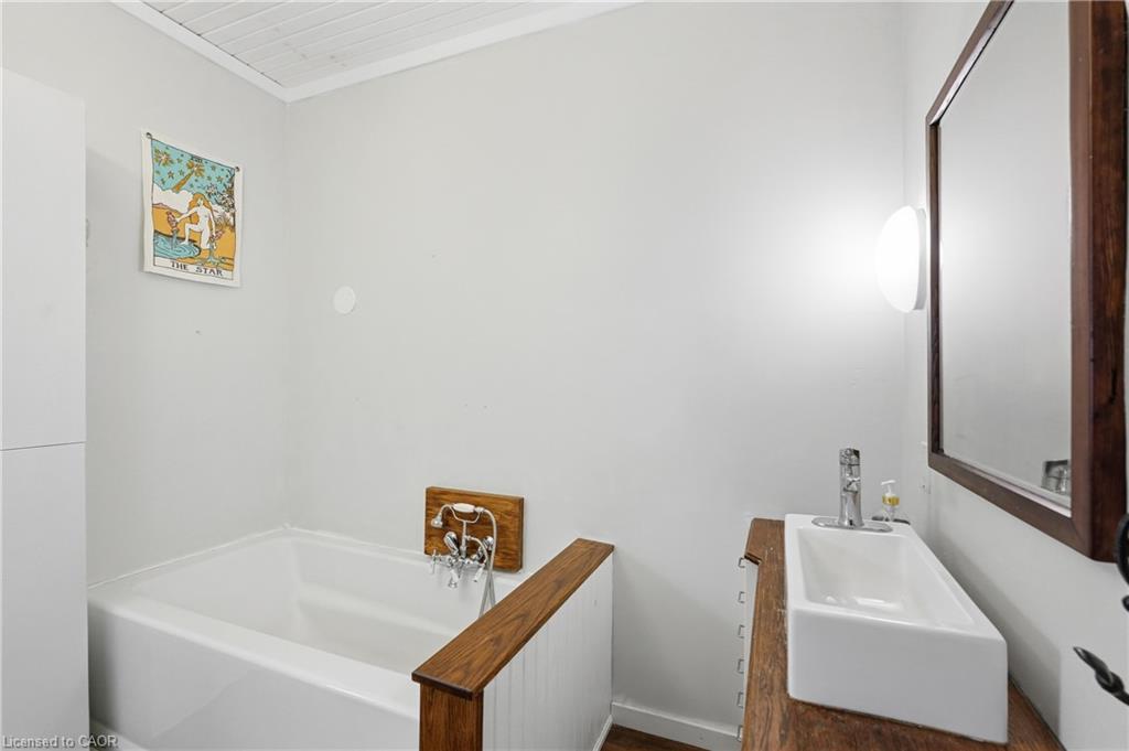 356 Hughson Street N Property Photo 21