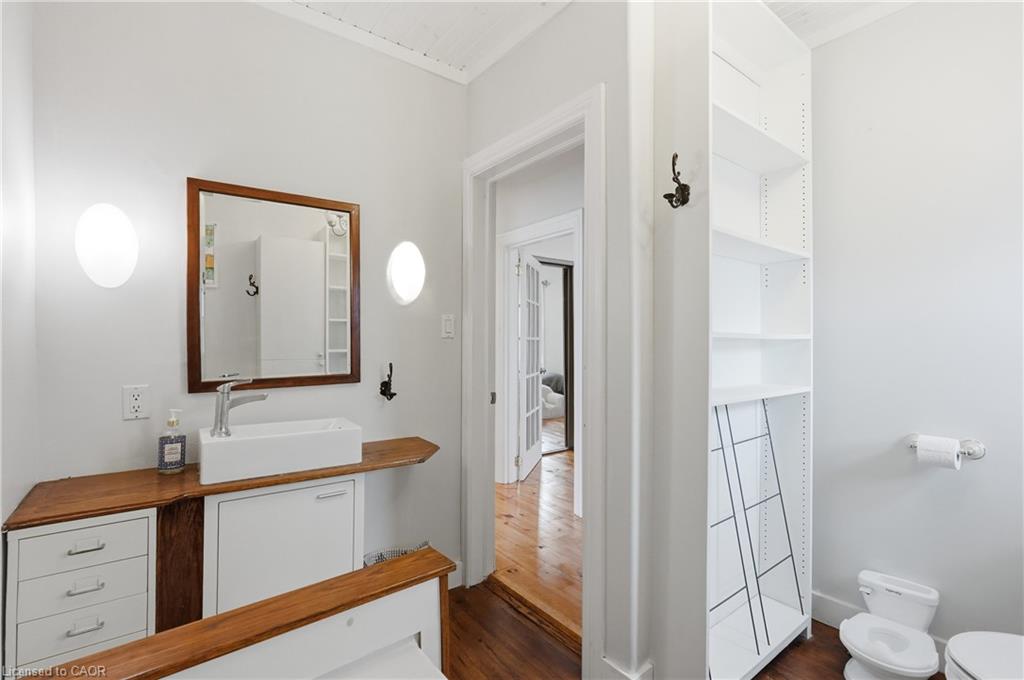 356 Hughson Street N Property Photo 23